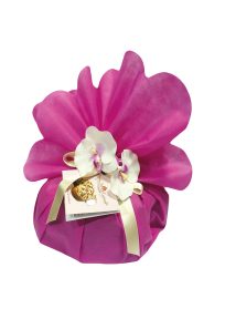 Colomba Classic Pink Flowers Hand Wrapped 750gr